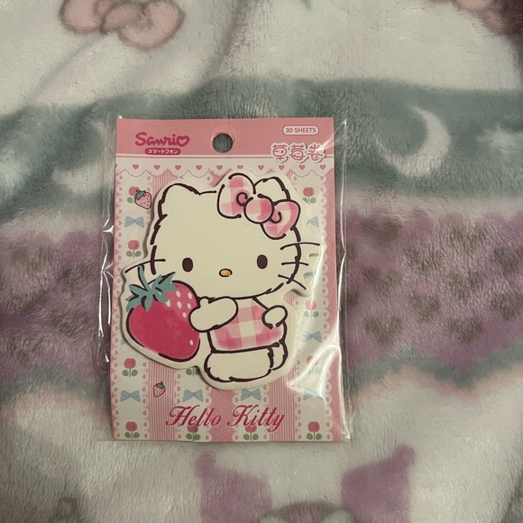 Sanrio Hello Kitty Navy and Red Tote Set - Picture 6 of 10